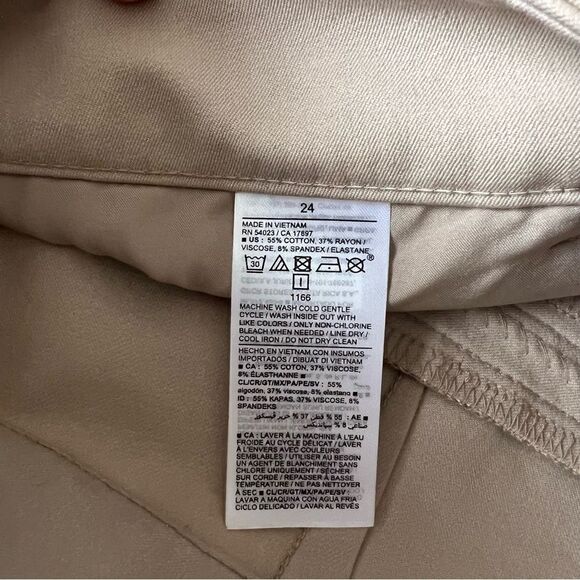 Old Navy High-Rise Pixie Flare Pants  NEW Plus Size 24 - Picture 8 of 8